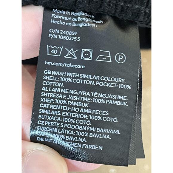 H&M Shorts Mens Small Black Relaxed Fit Corduroy Elastic Waist Belted Pockets - Picture 11 of 13